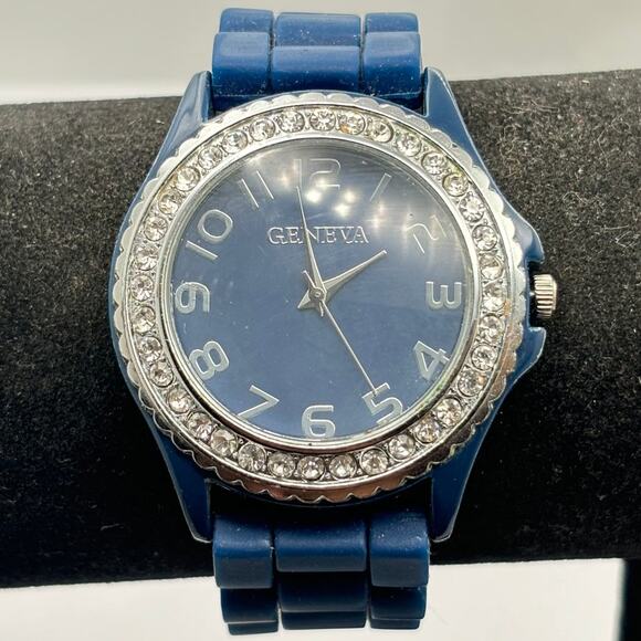 Silver & Blue Crystal Men's Watch - Picture 3 of 5